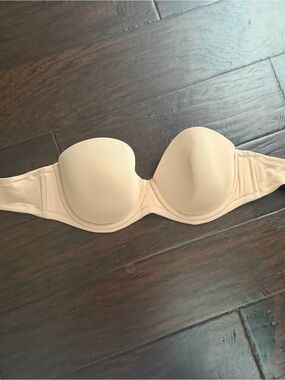 Wacoal red carpet strapless bra 34D beige